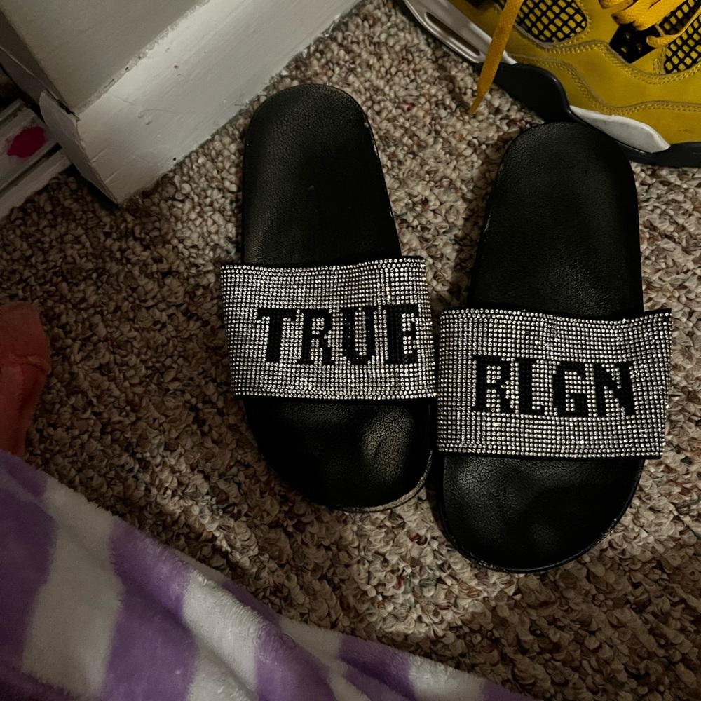 True religion slides